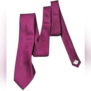 Goodfellow & Co Solid Textured Tie – Deep Magenta Polyester Necktie